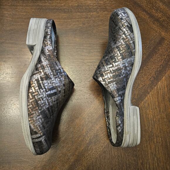 NAOT Lodos Slide Mule Women's Size 38/ US 7-7.5 Mixed Metallic Leather Slip On - Picture 2 of 12